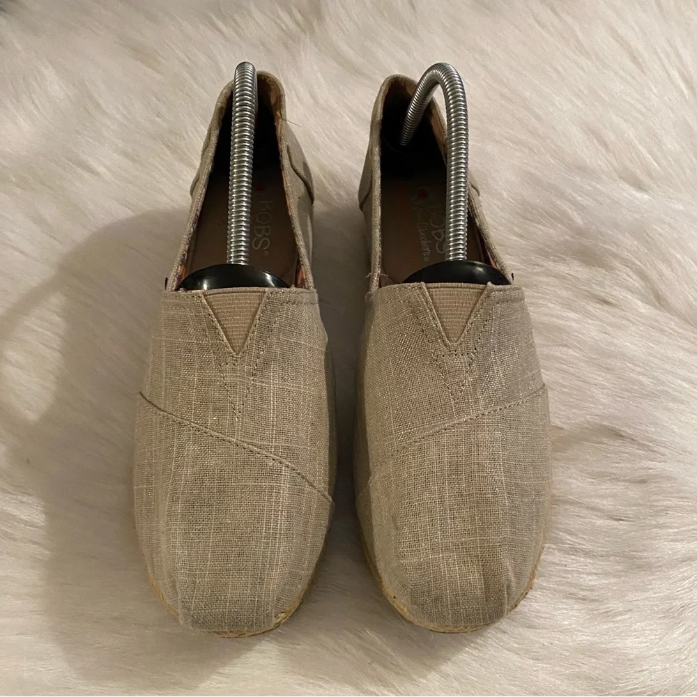 BOBS from Skechers Tan Wedge Shoes with Versatile Design Womens 10